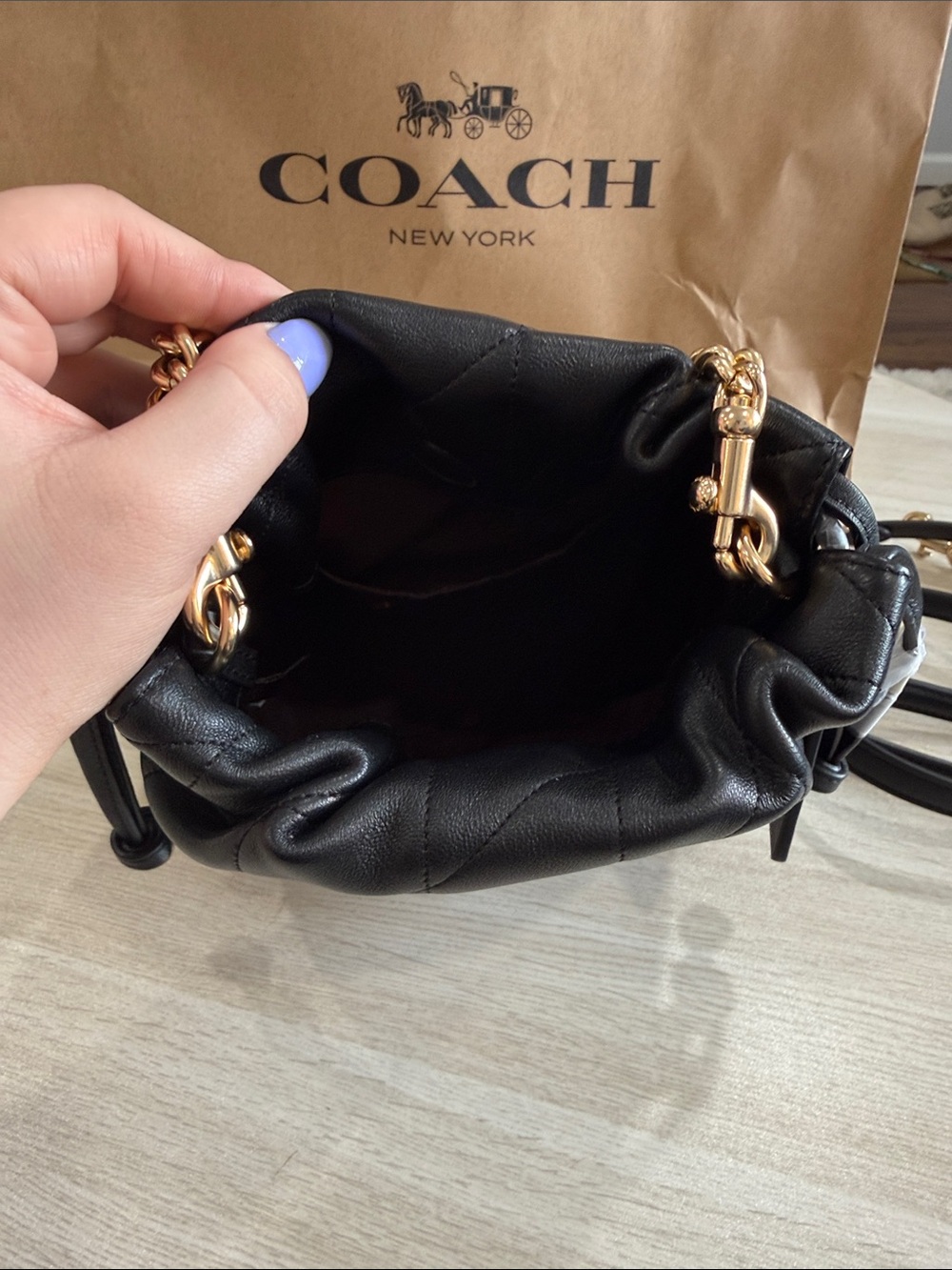 Coach Faye Mini Drawstring Bag With Quilting Gold/Black - Picture 2 of 4
